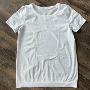 Lululemon Swiftly Tech Short Sleeve
